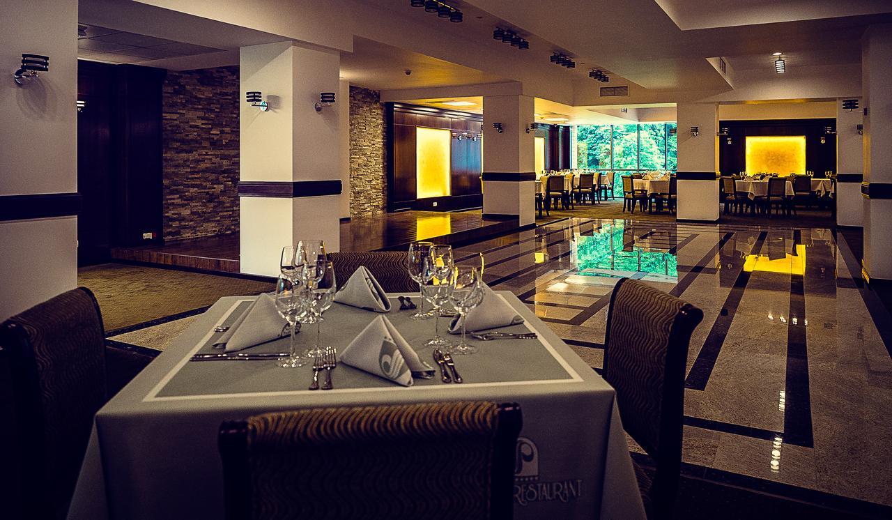 Hotel Perla Slănic-Moldova Eksteriør billede